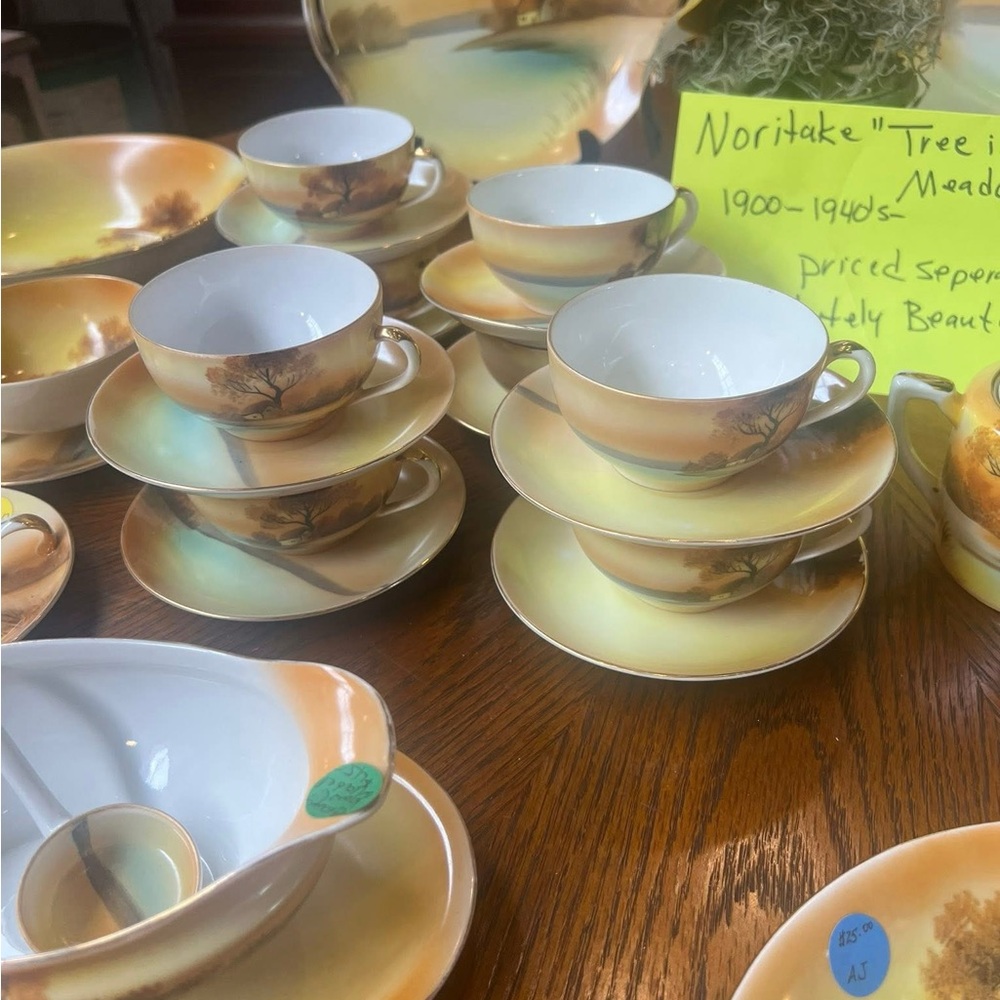Noritake Meadow Collection - Picture 5 of 11